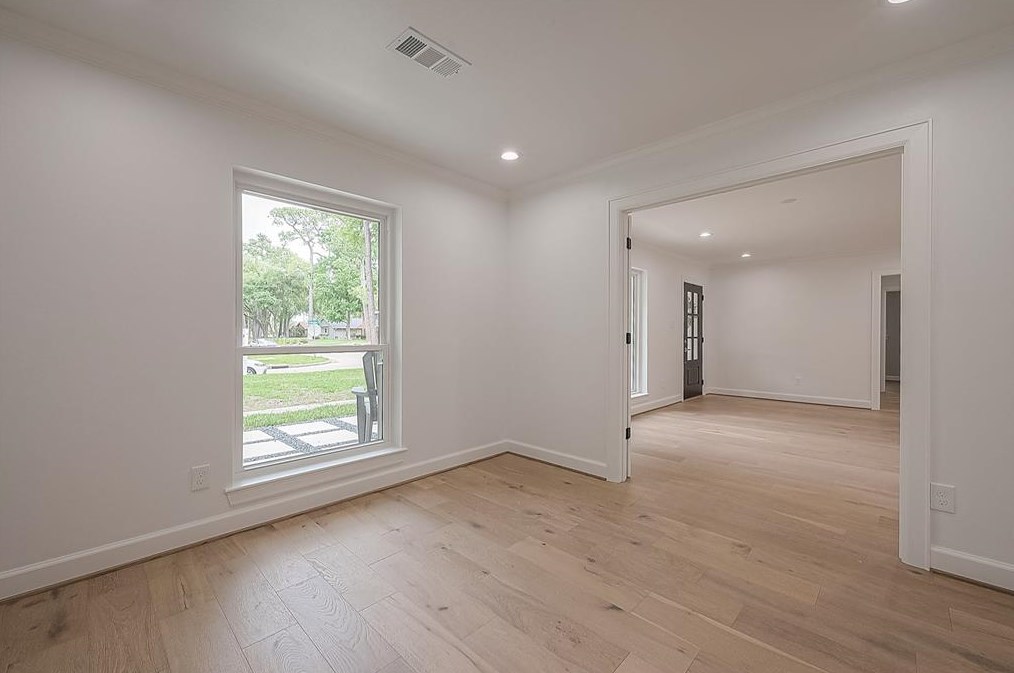 11211 Timberline, Houston TX  77043-3829 exterior