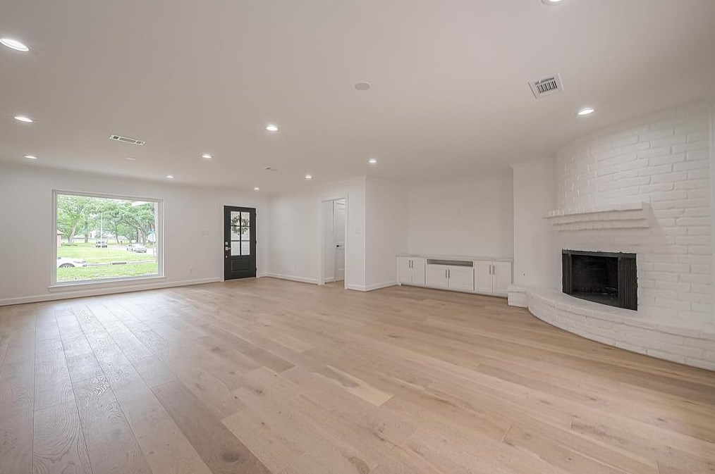 11211 Timberline, Houston TX  77043-3829 exterior