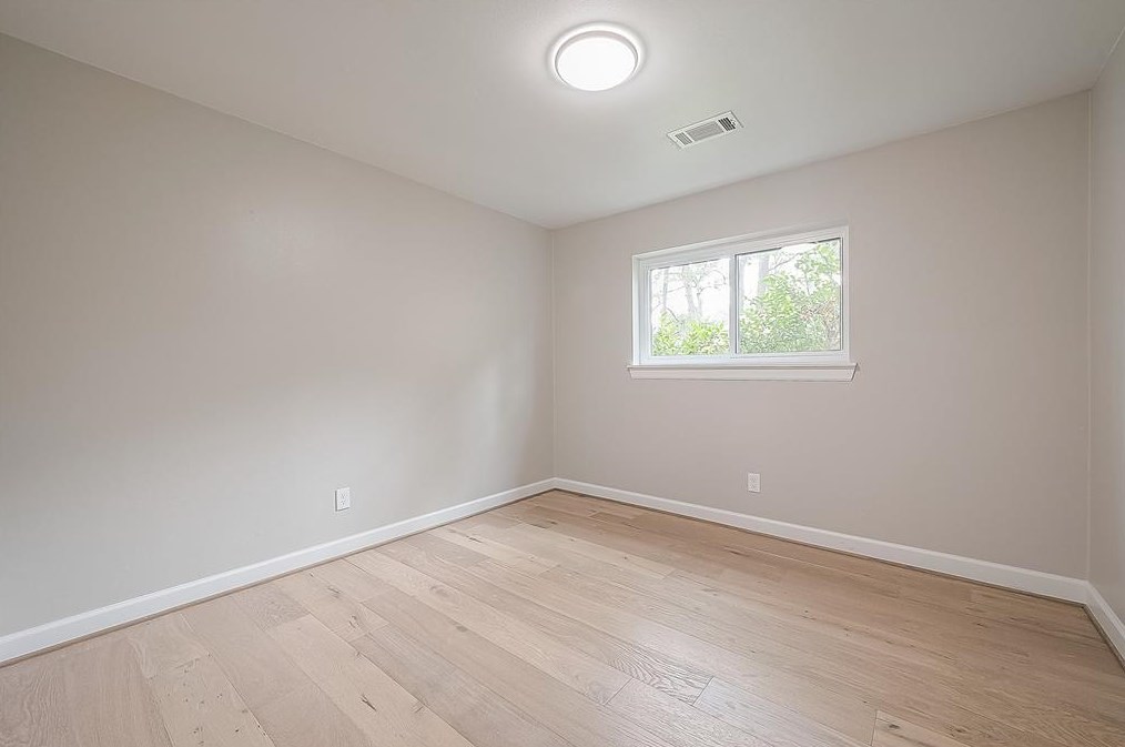 11211 Timberline, Houston TX  77043-3829 exterior