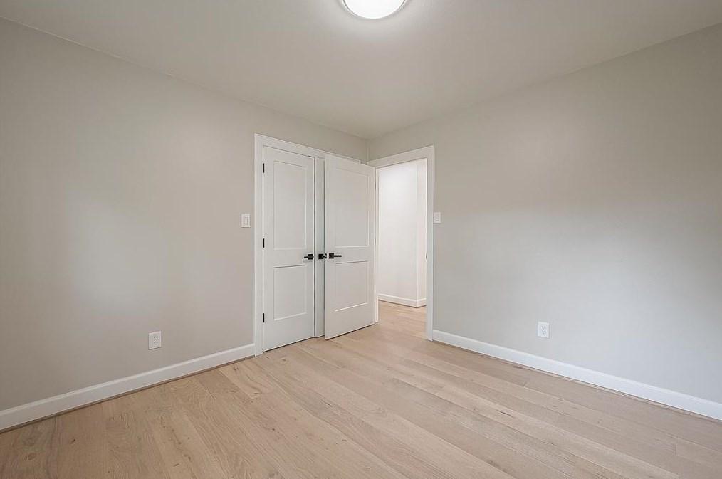 11211 Timberline, Houston TX  77043-3829 exterior