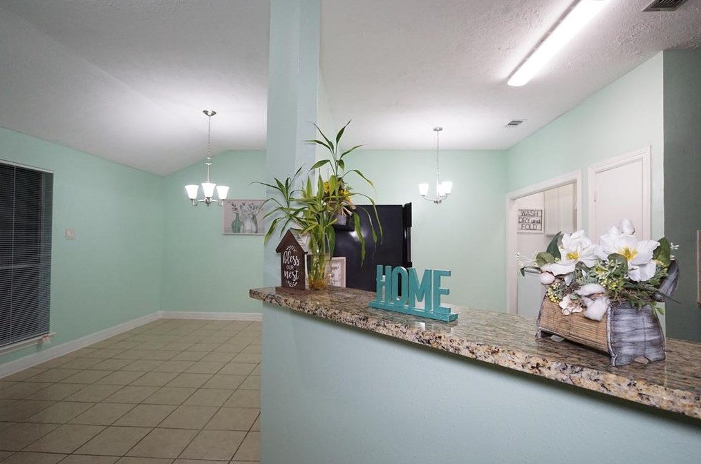 11838 Plumbrook Dr, Houston TX  77099-5035 exterior