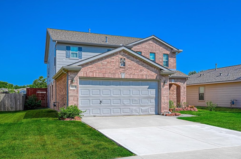 15414 Mission Oak Dr, Houston, TX 77083