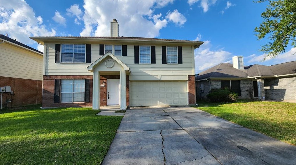 4119 Geronimo Lake Dr, Houston, TX 77047-6737