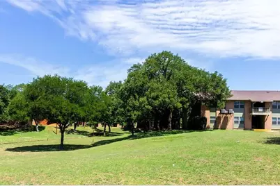 7203 S Great Trinity Forest Wy, Dallas, TX 75217 - Photo 8