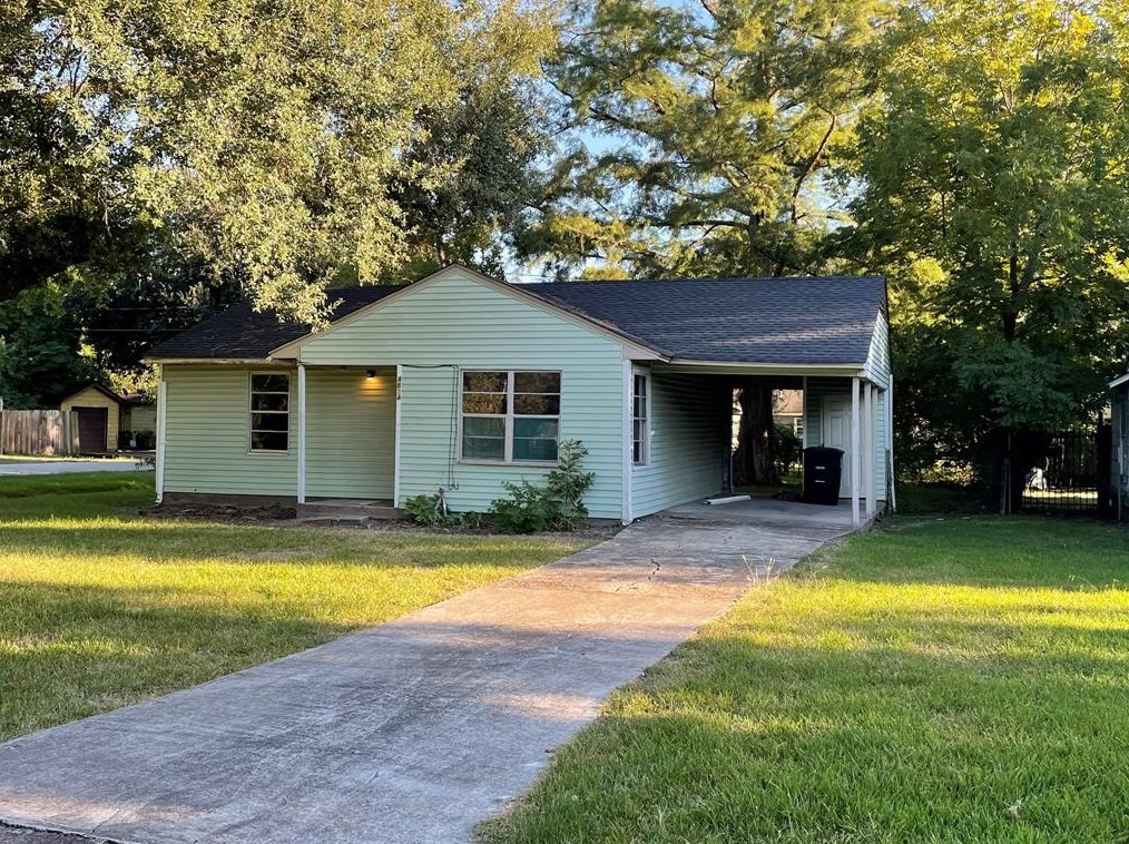 4834 Angleton St, Houston, TX 77033