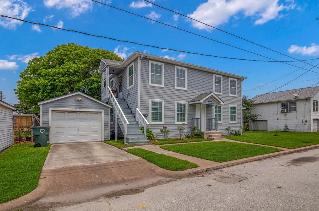 4618 Ave S 1/2, Galveston, TX 77551