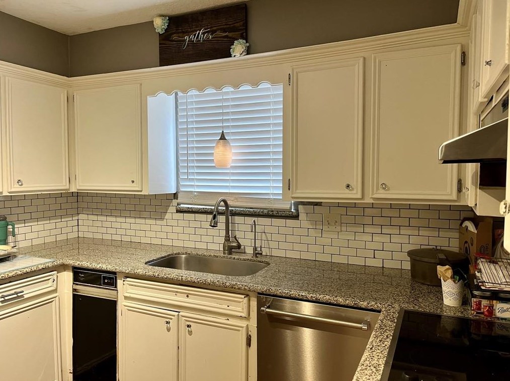 11726 Laneview Dr, Houston TX  77070-2512 exterior