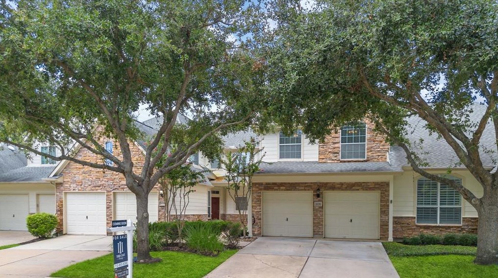 2039 Grand Terrace, Sugar Land, TX 77479
