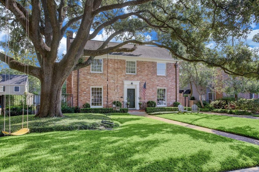3051 Reba Dr, Houston, TX 77019-6203