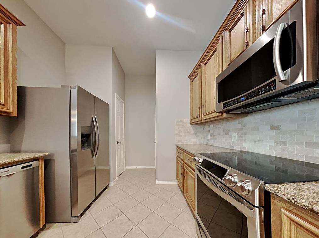 14911 Tuttle Point Dr, Houston TX  77082-1281 exterior