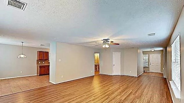 7238 Winter Song Dr, Magnolia, TX 77354