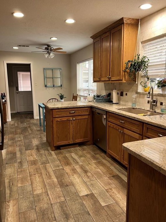 15106 Stillcreek Dr, Houston TX  77070-1273 exterior