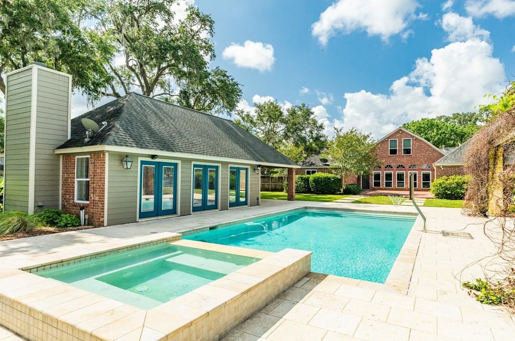 214 Teakwood St, Richwood, TX 77566-3214