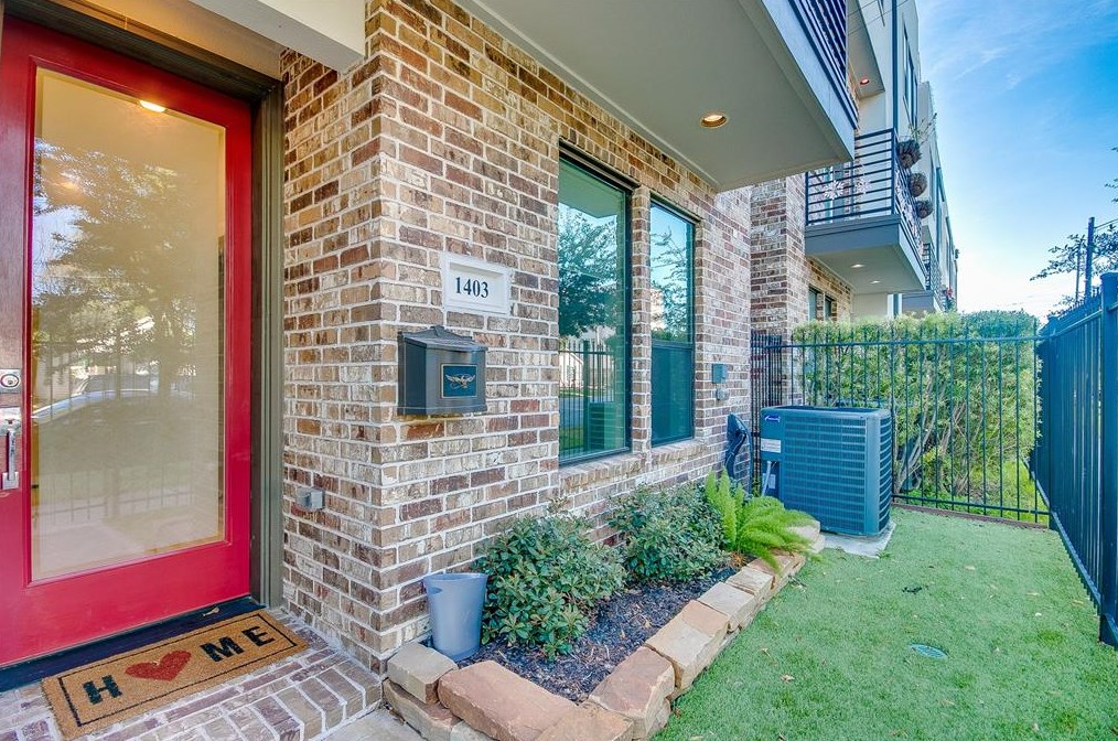 1403 Nagle St, Houston, TX 77003