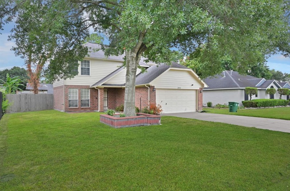 2815 Vega St, Houston, TX 77088