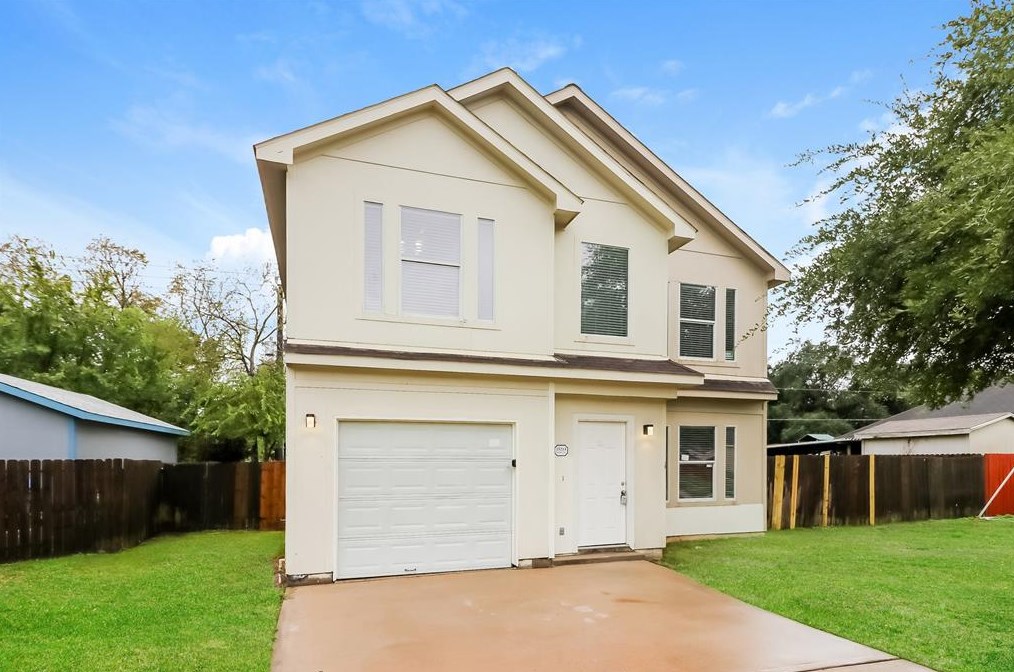15214 Lance Cir, Houston, TX 77053-2564