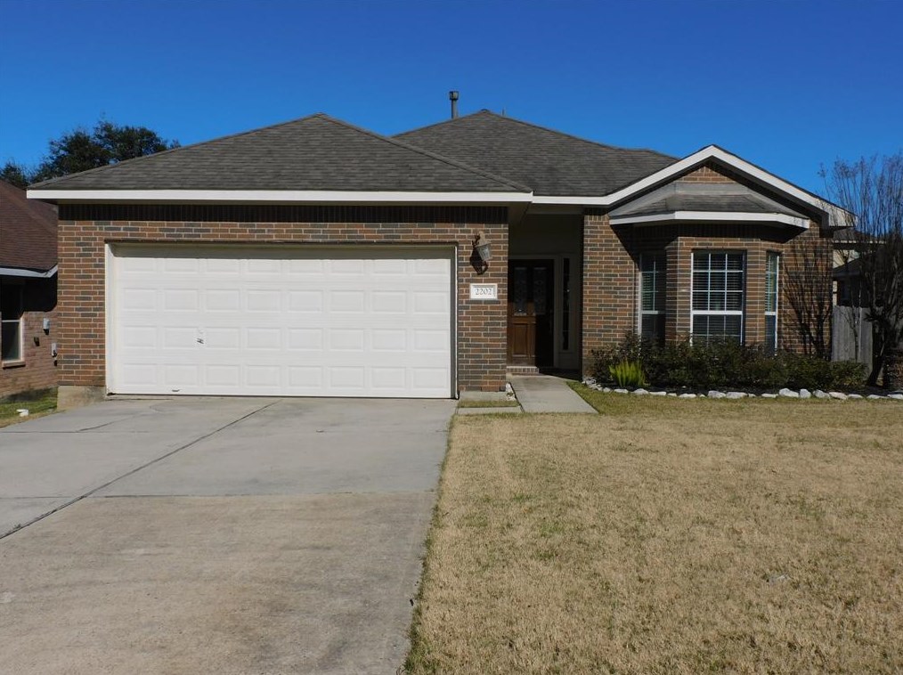 2202 Perkins Crossing Dr, Conroe, TX 77304