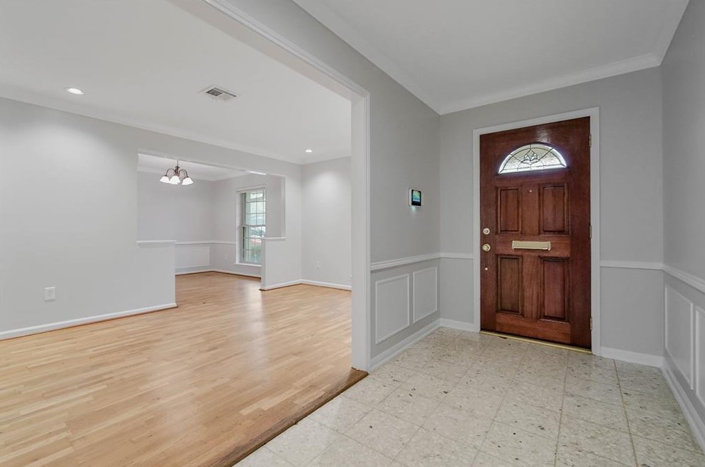 1067 Lehman St, Houston TX  77018-1427 exterior