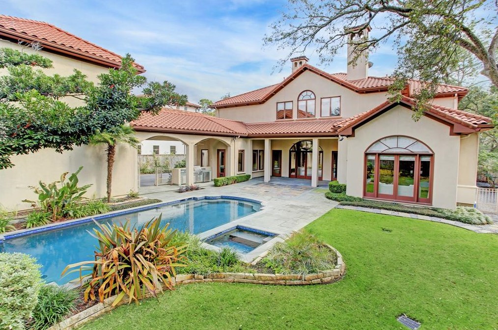 5528 Holly Springs Dr, Houston, TX 77056-2024
