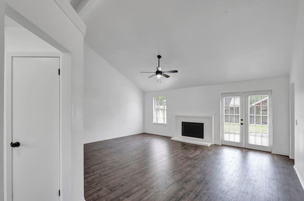 4422 Texas Trl, Sugar Land, TX 77479-2074