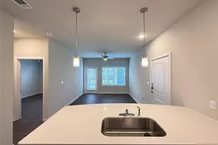 2102 Antoine Dr, Houston, TX 77055 - Photo 4