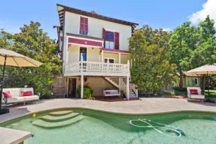 1601 Ball, Galveston, TX 77550 - Photo 32