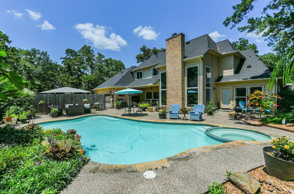 2607 Laurel Ridge Dr, Humble, TX 77345