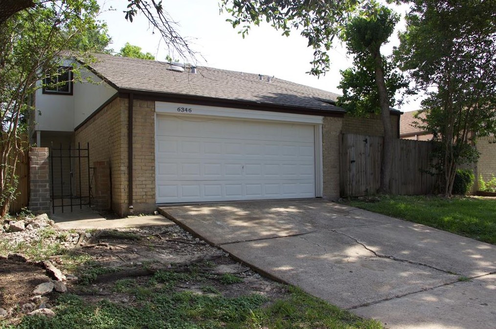 6346 Teal Run Dr, Houston, TX 77035
