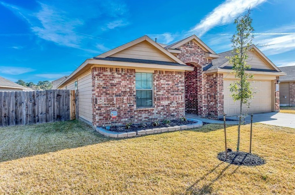2031 Treasure Mountain Dr, Spring TX  77388-4752 exterior