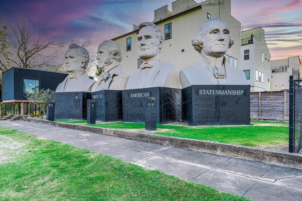 1005 Bingham St, Houston TX 77007-4209 exterior