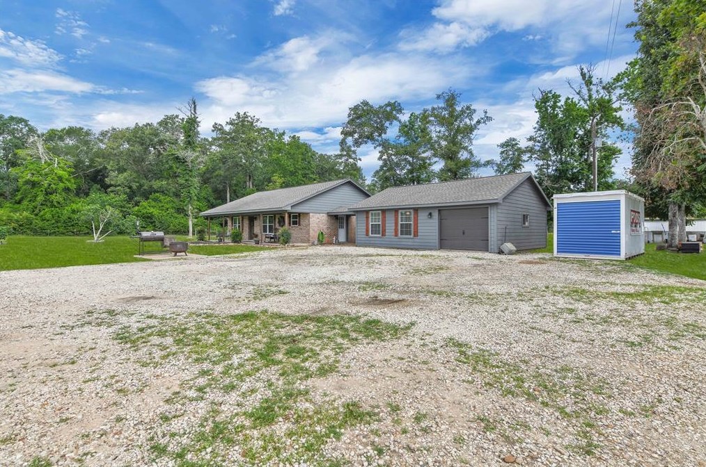 1021 County Road 2222, Cleveland, TX 77327-1611