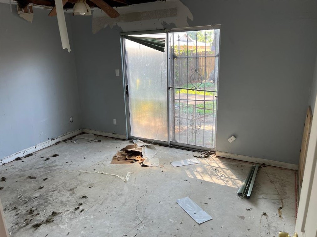 8635 Vly Mdw Dr, Houston TX  77078-3729 exterior