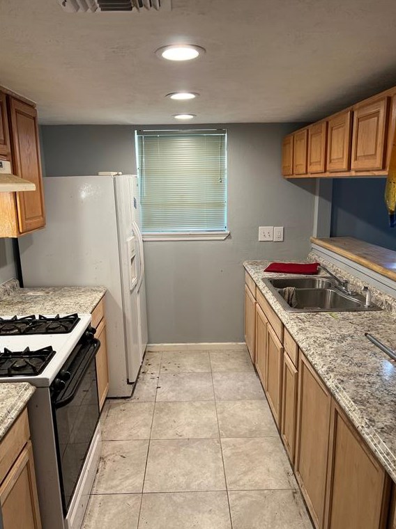 8635 Vly Mdw Dr, Houston TX  77078-3729 exterior