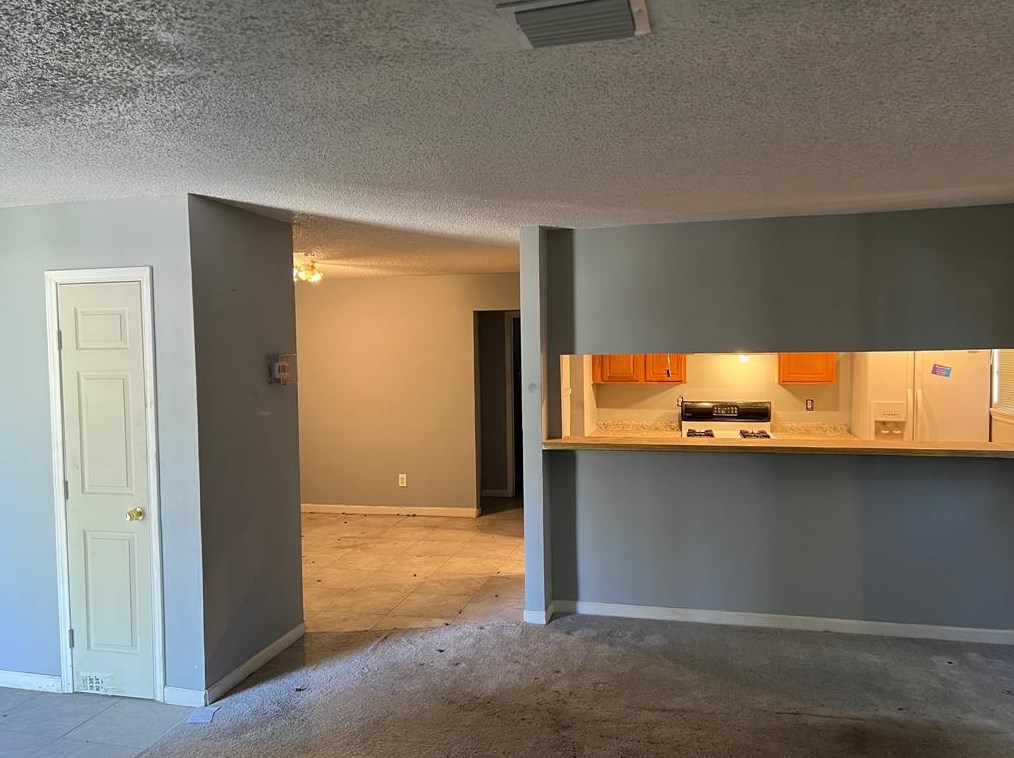 8635 Valley Meadow Dr, Houston TX  77078-3729 exterior