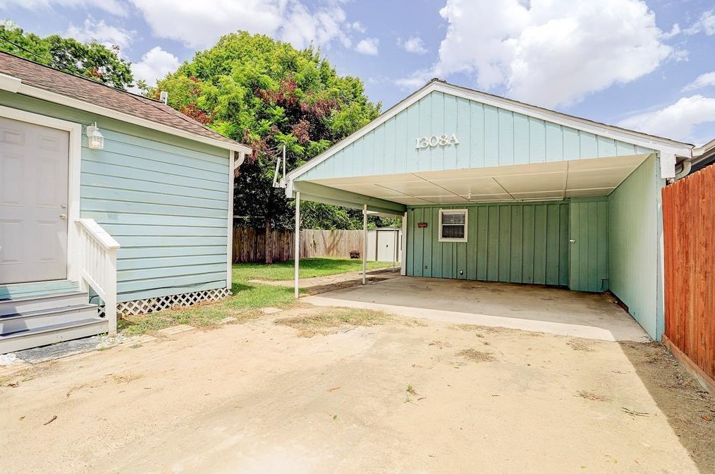 1308 Idylwild St #a, Houston, TX 77009