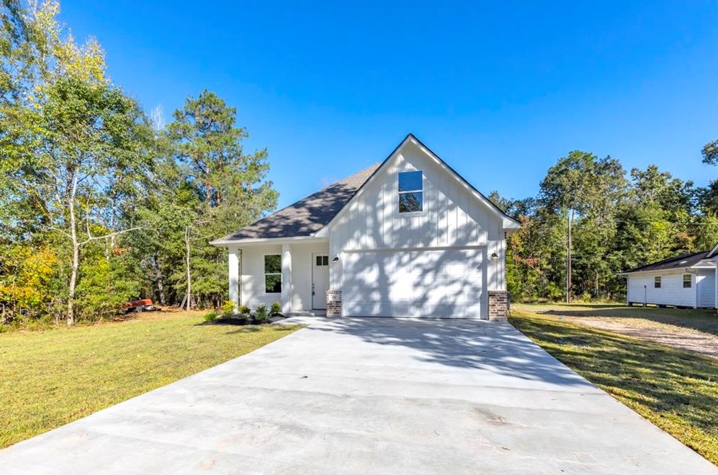 170 Wood Manor Ln, Grayburg, TX 77659