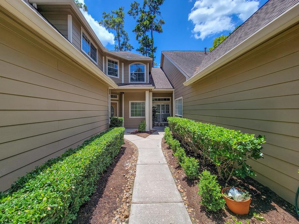 35 Harvest Wind Pl, Spring TX  77382-3602 exterior