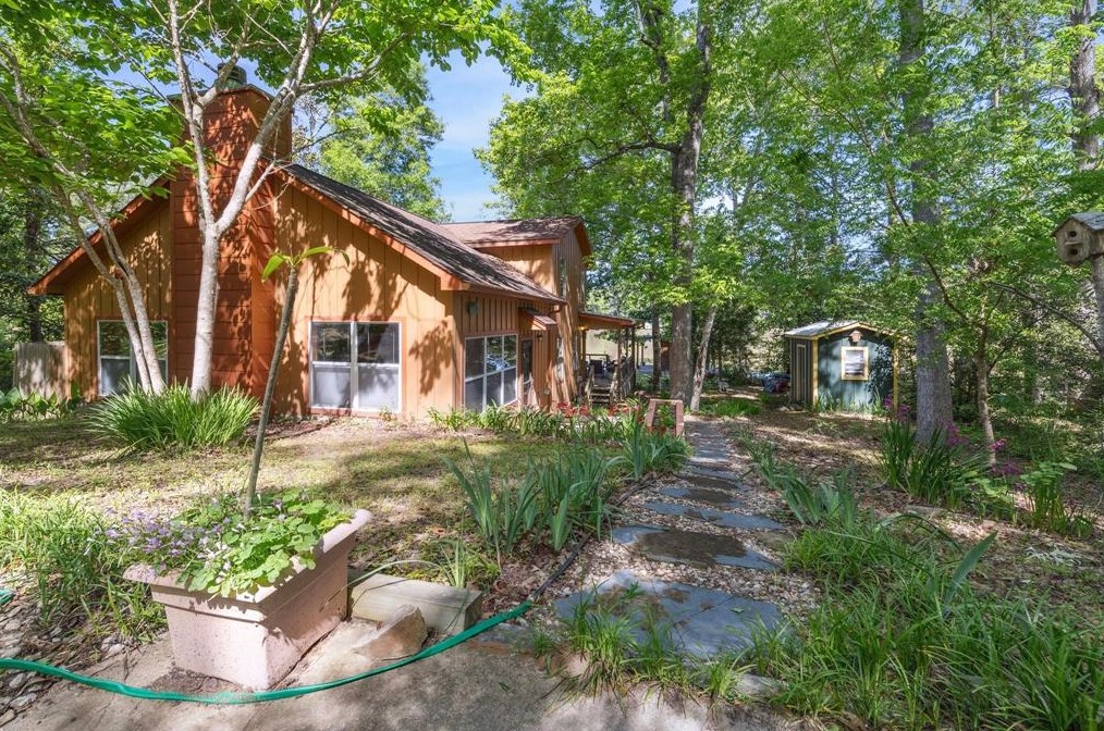 571 Terrace Trl, Goodrich, TX 77335-8338