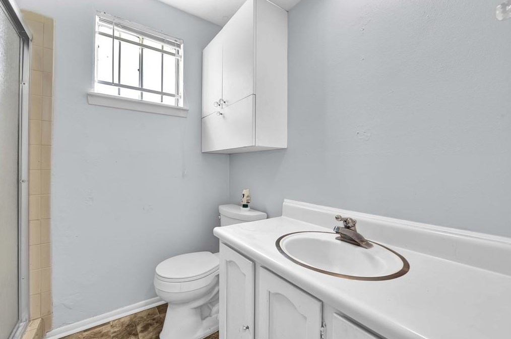 14842 Dogwood Tree St, Houston TX  77060-5038 exterior