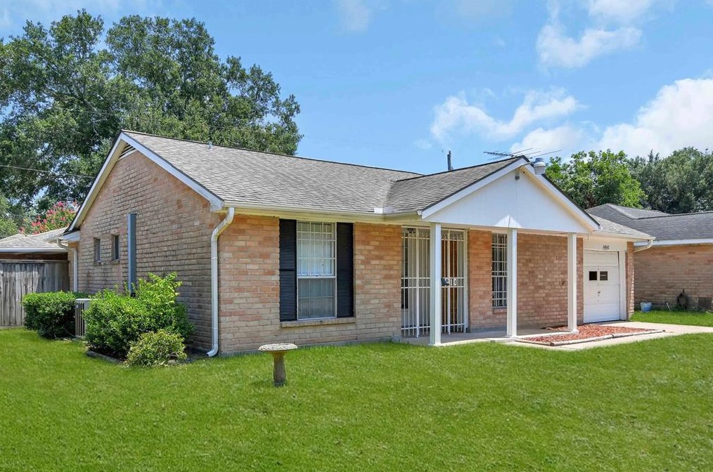 14842 Dogwood Tree St, Houston, TX 77060-5038