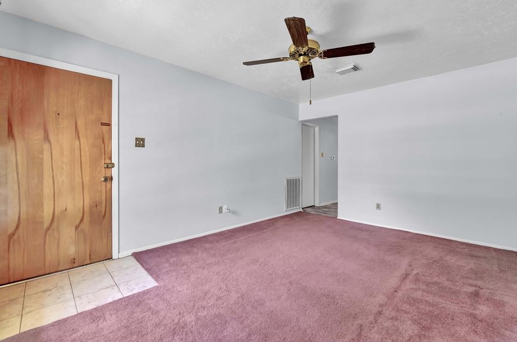 14842 Dogwood Tree St, Houston TX  77060-5038 exterior