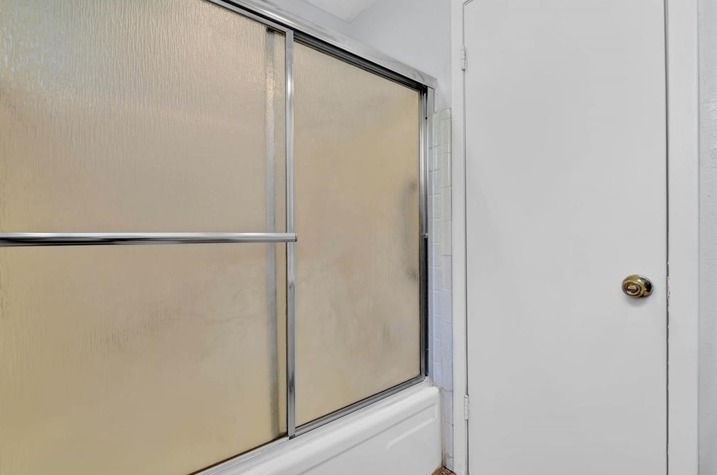 14842 Dogwood Tree St, Houston TX  77060-5038 exterior