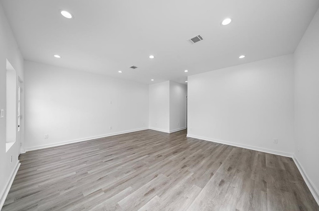 8402 Double Ave, Houston TX  77088-6120 exterior