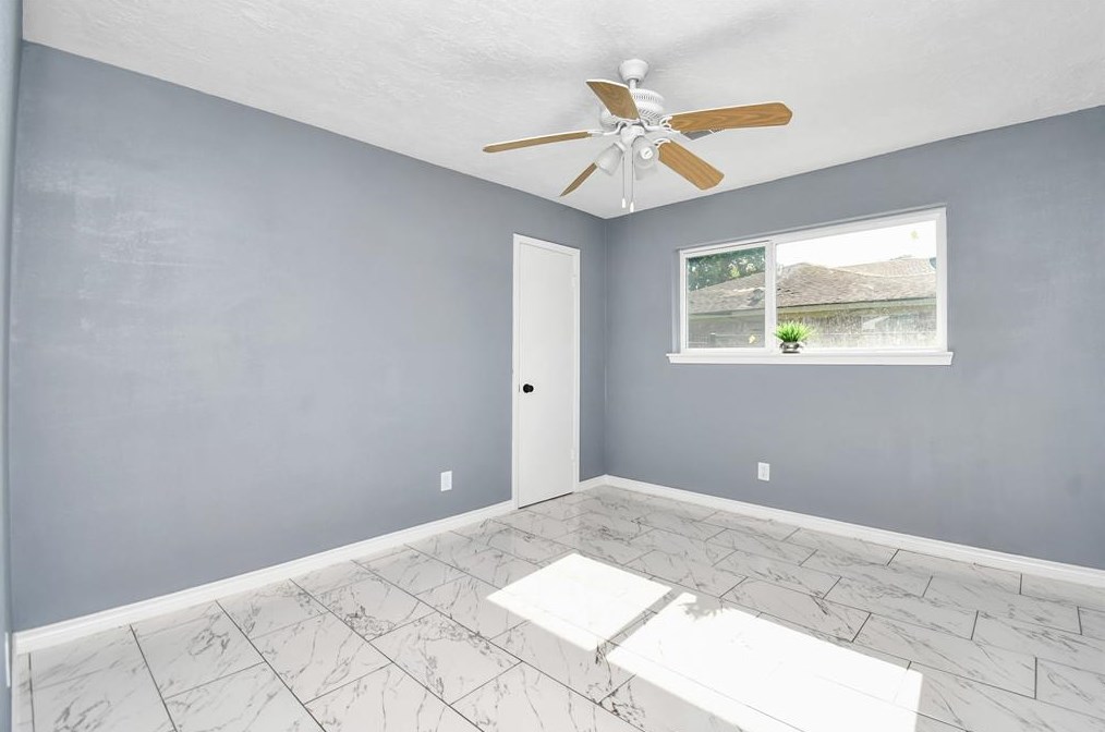 12031 Sharpcrest, Houston TX  77036-6133 exterior