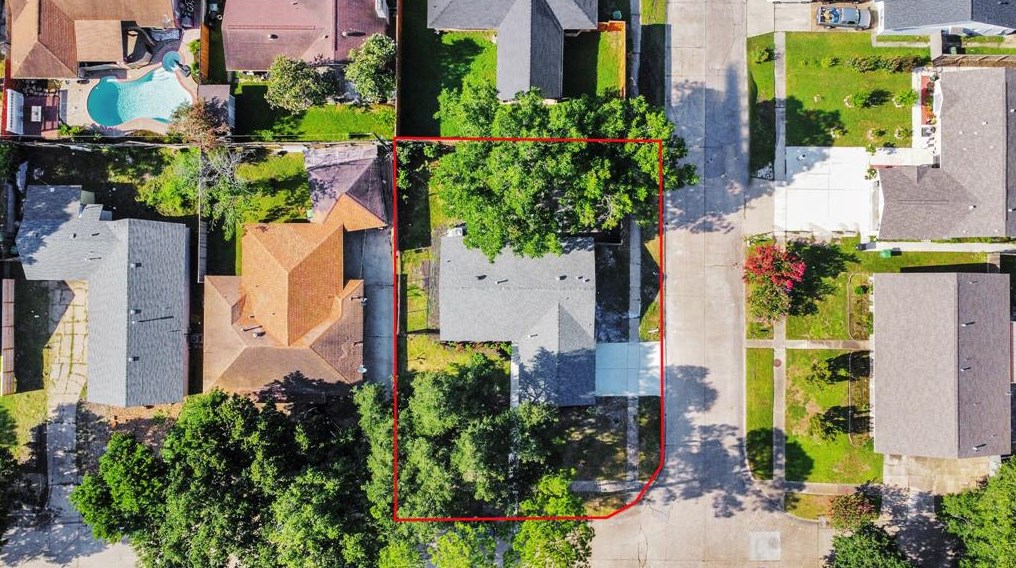 12031 Sharpcrest, Houston TX  77036-6133 exterior