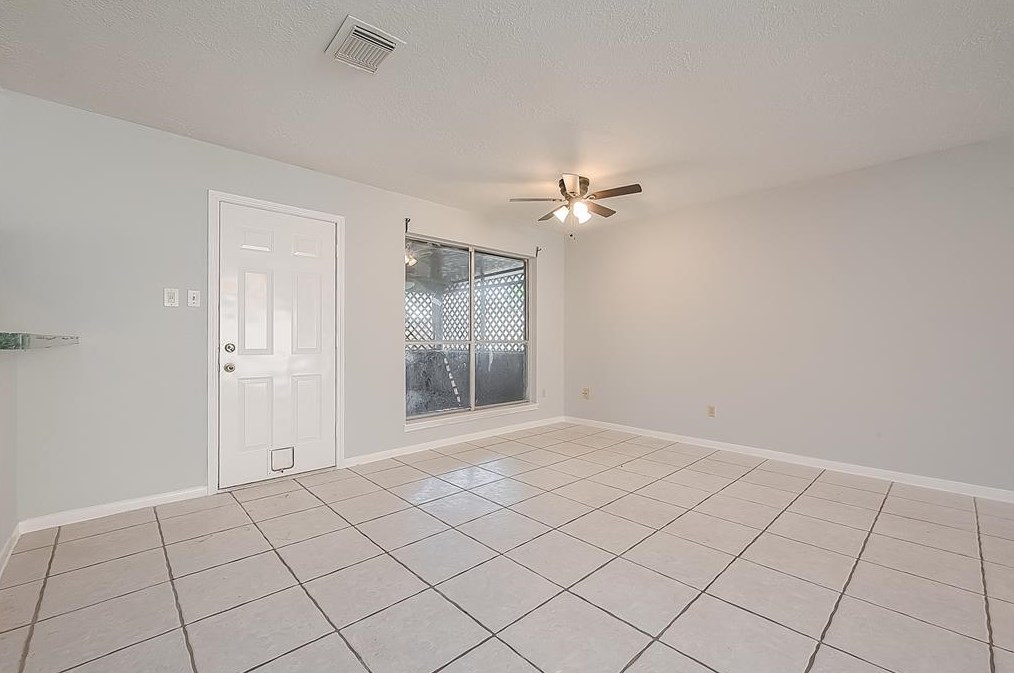 15103 Grv Gdn Dr, Houston TX  exterior