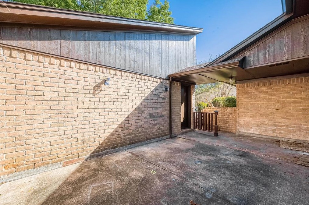 15103 Grv Gdn Dr, Houston TX  exterior