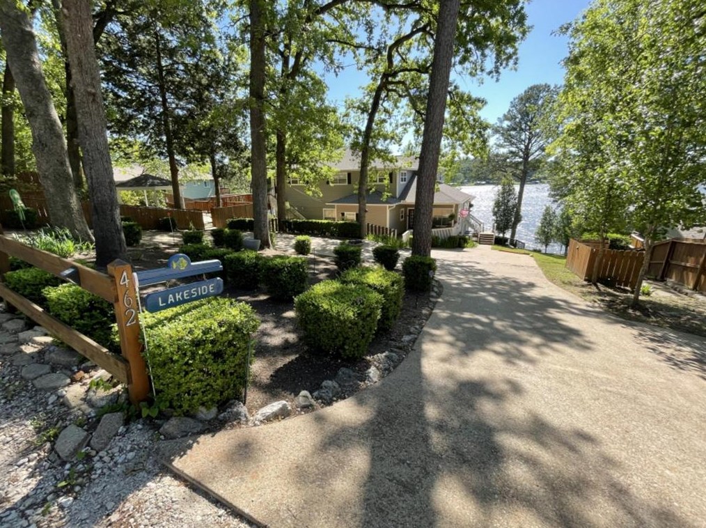 462 Dogwood Ln, Mapleton, TX 75835-6557