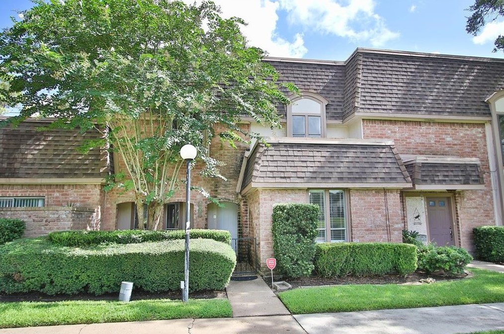 2825 Cambridge Ln, Missouri City, TX 77459