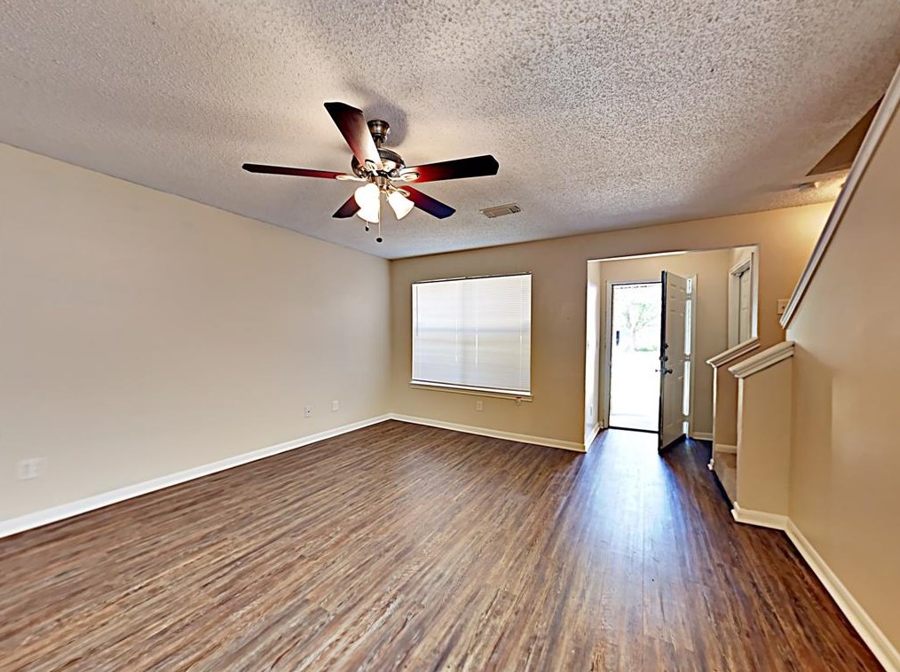 3139 Kelling St, Houston, TX 77045
